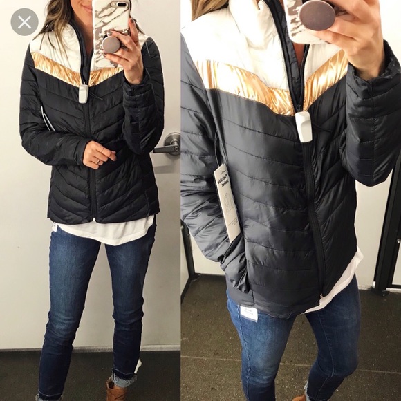 old navy lightweight puffer jacket